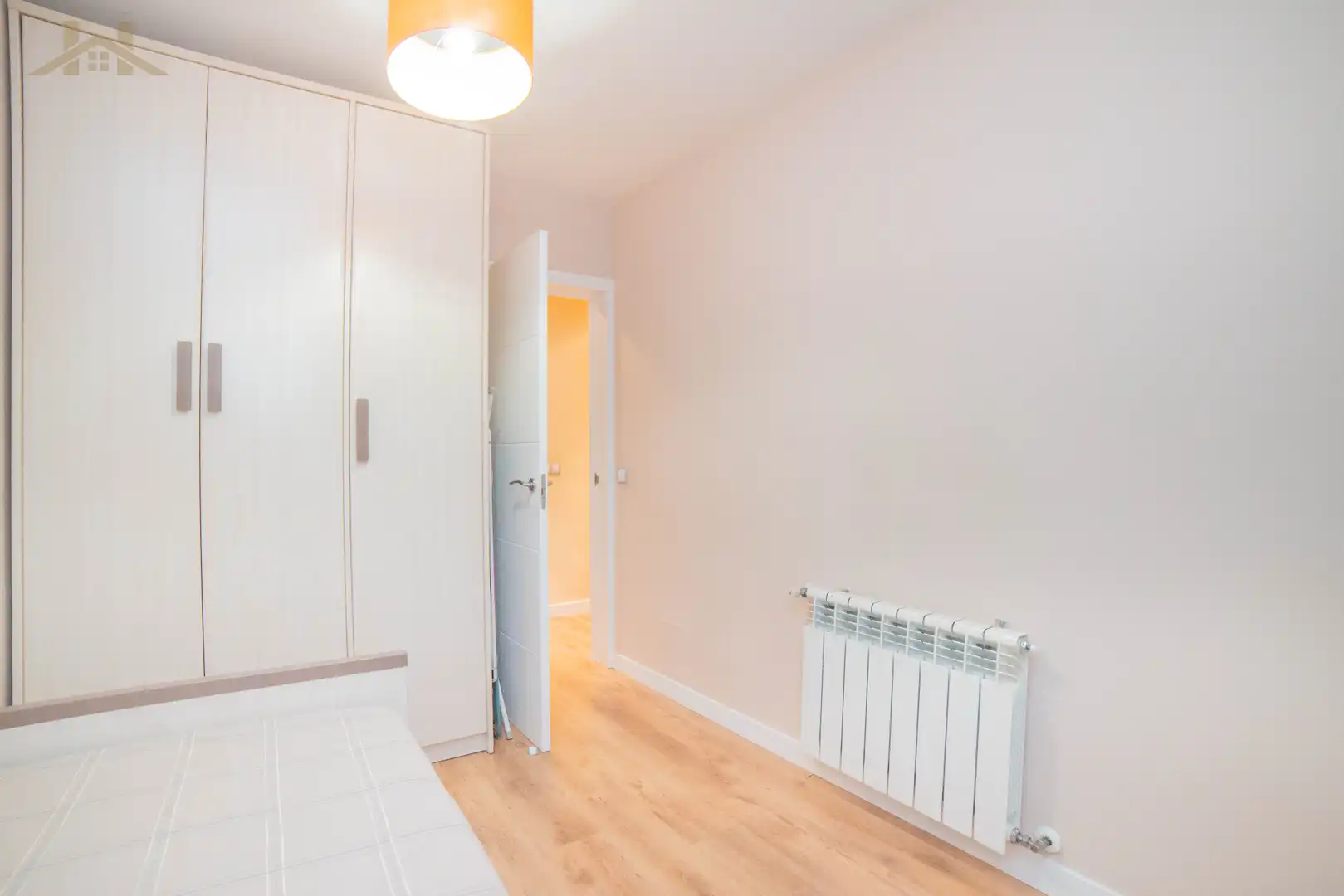 Bedroom of Flat for sale in Fuenlabrada  with Air Conditioner, Heating and Storage room