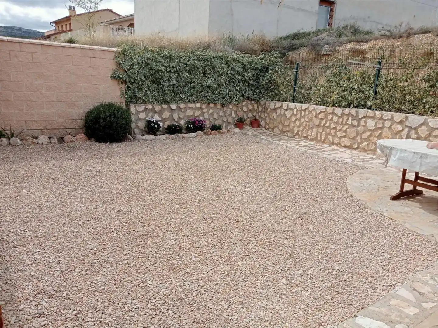 Jardín de Piso en venta en Castellote con Aire acondicionado, Jardín privado y Amueblado
