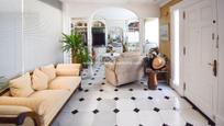 Sala d'estar de Casa o xalet en venda en Ciutadella de Menorca amb Aire condicionat, Jardí privat i Terrassa