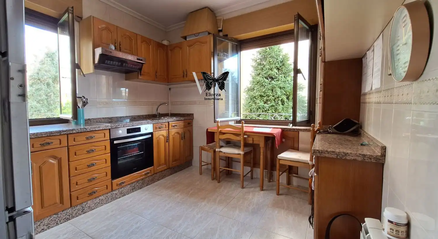 Kitchen of Flat for sale in Oviedo   with Heating, Storage room and Furnished