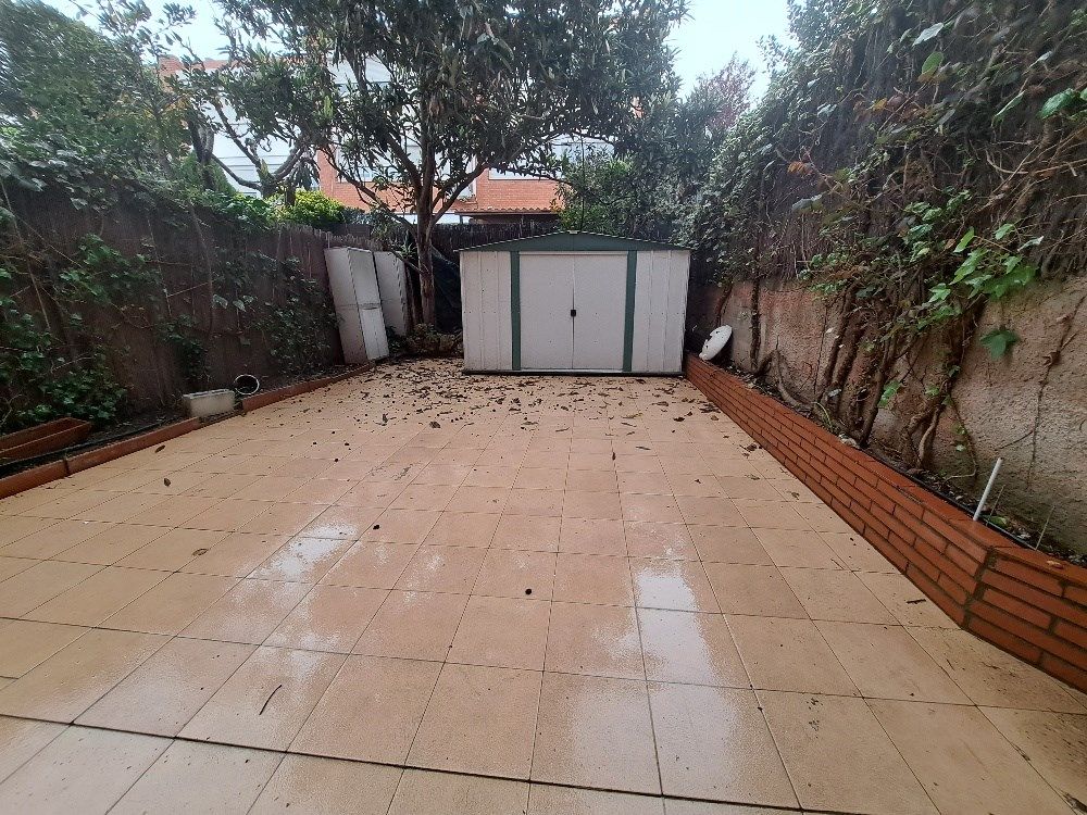 Jardí de Casa o xalet en venda en Rubí amb Calefacció i Terrassa