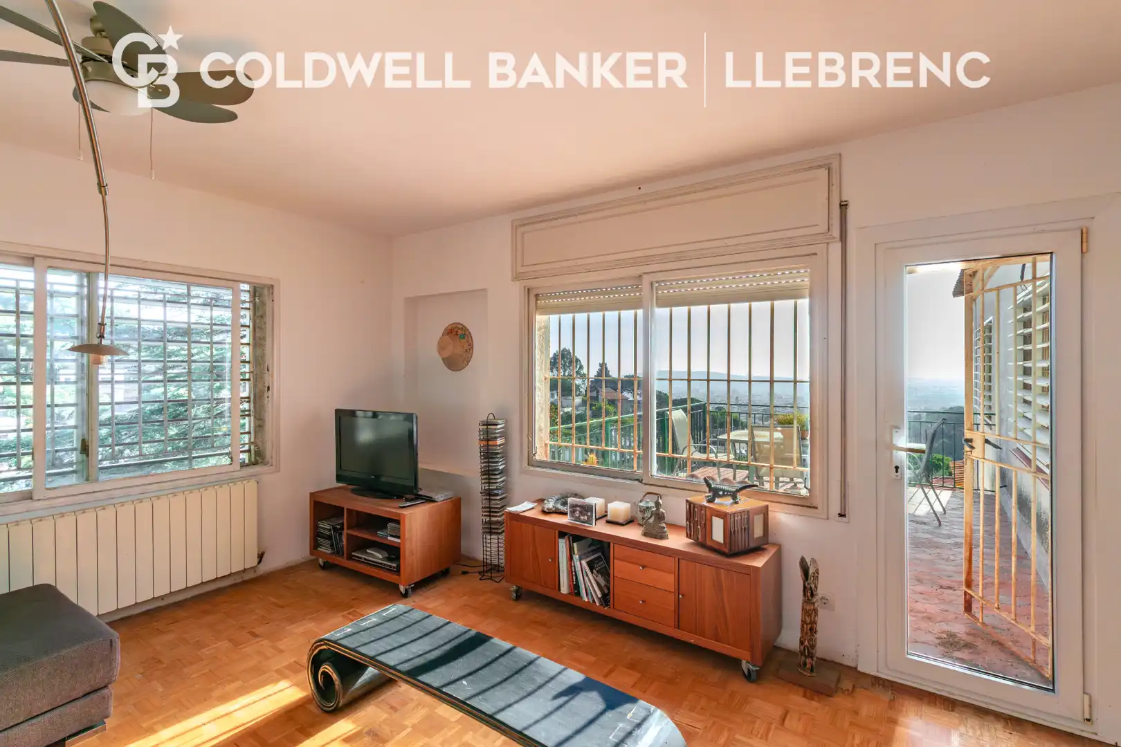 Vista exterior de Casa o chalet en venta en Barcelona con Aire acondicionado, Calefacción y Jardín privado