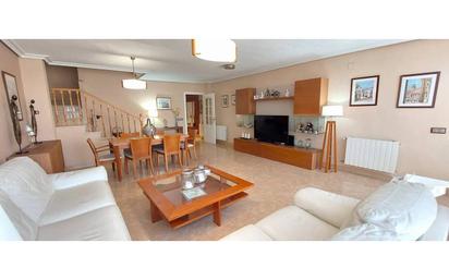 Living room of Single-family semi-detached for sale in Alicante / Alacant  with Heating, Terrace and Community pool