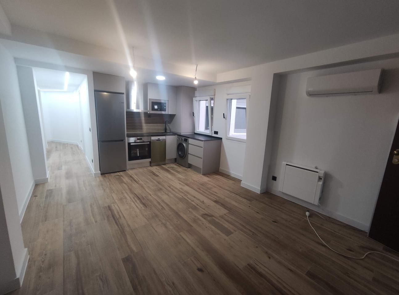 Cuina de Pis de lloguer en  Zaragoza Capital amb Aire condicionat, Calefacció i Terrassa