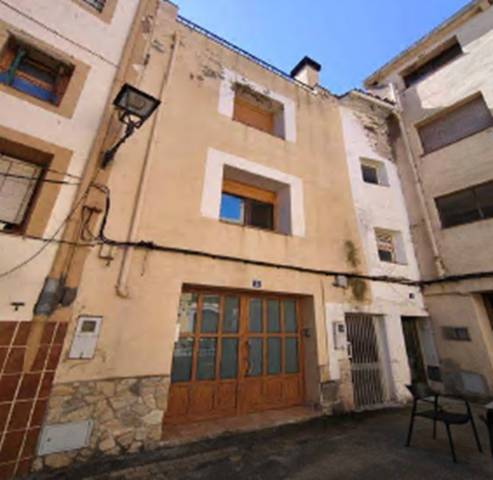 Casa adosada en Venta en Pz. del Pou en El Pont d'Armentera