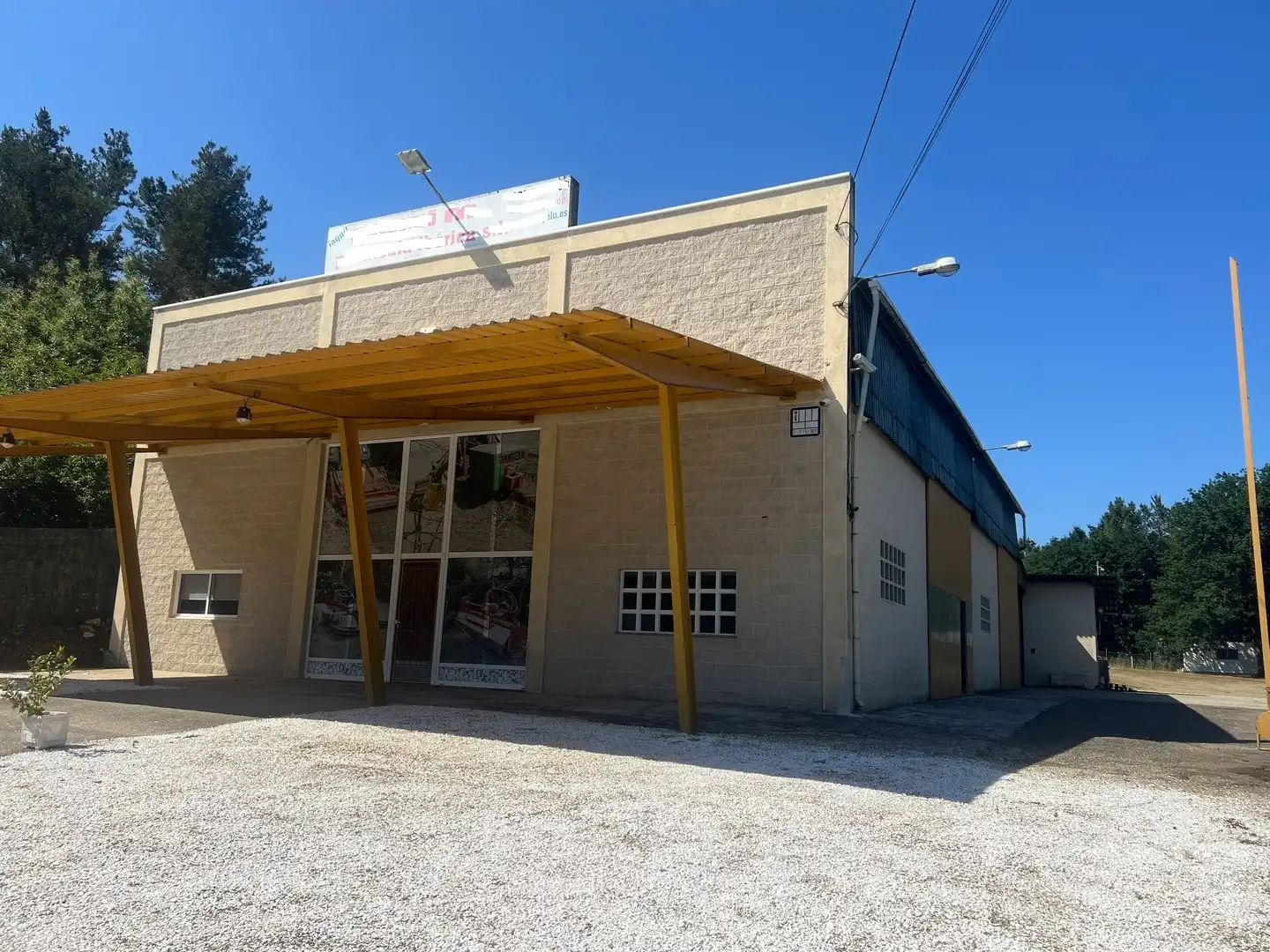 Exterior view of Industrial buildings for sale in Ordes  with Heating