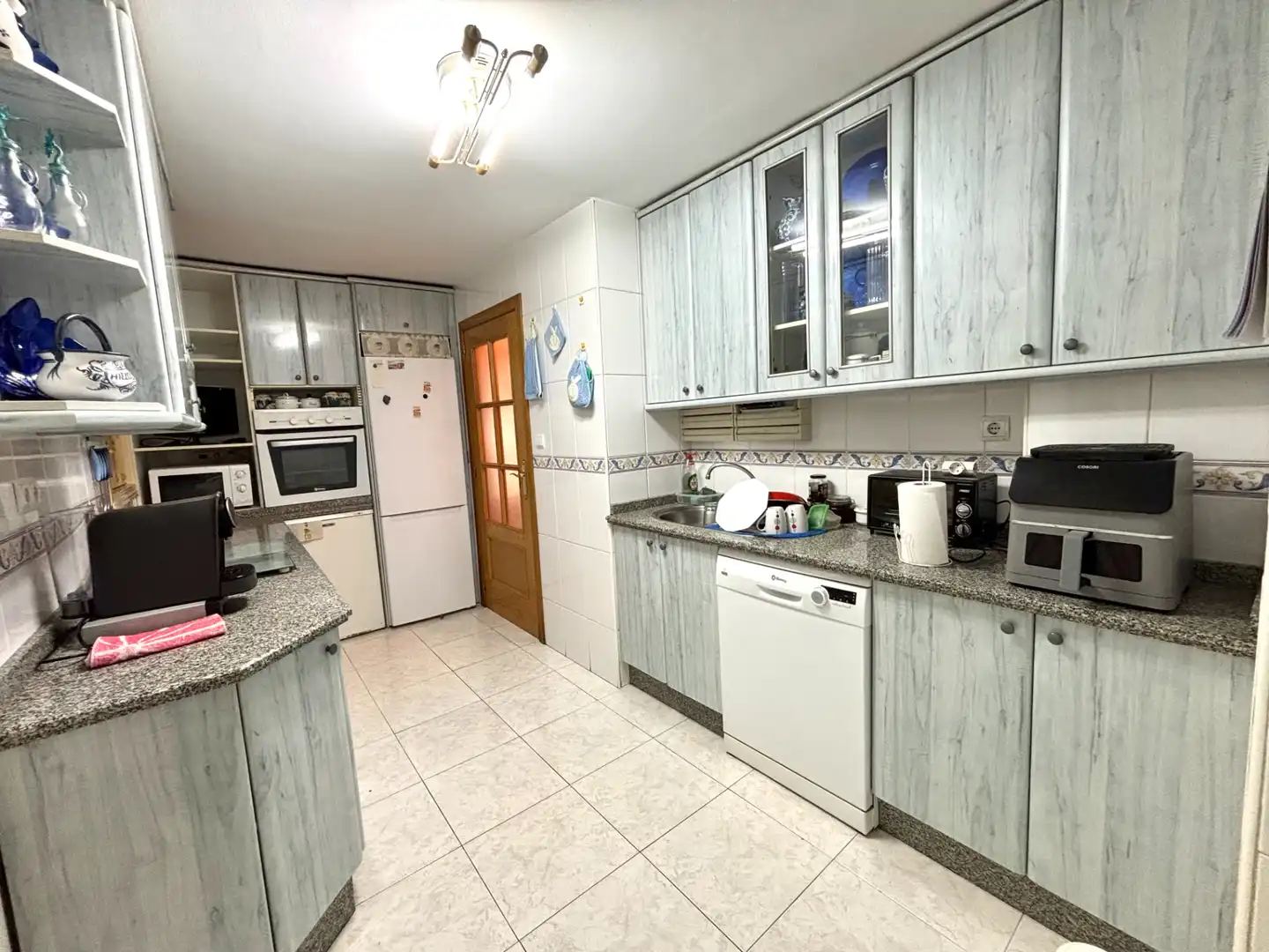 Piso con ascensor en venta en Avenida Donantes de Sangre 24, imagen 2
