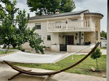 House with pool for sale in Riba-roja de Túria