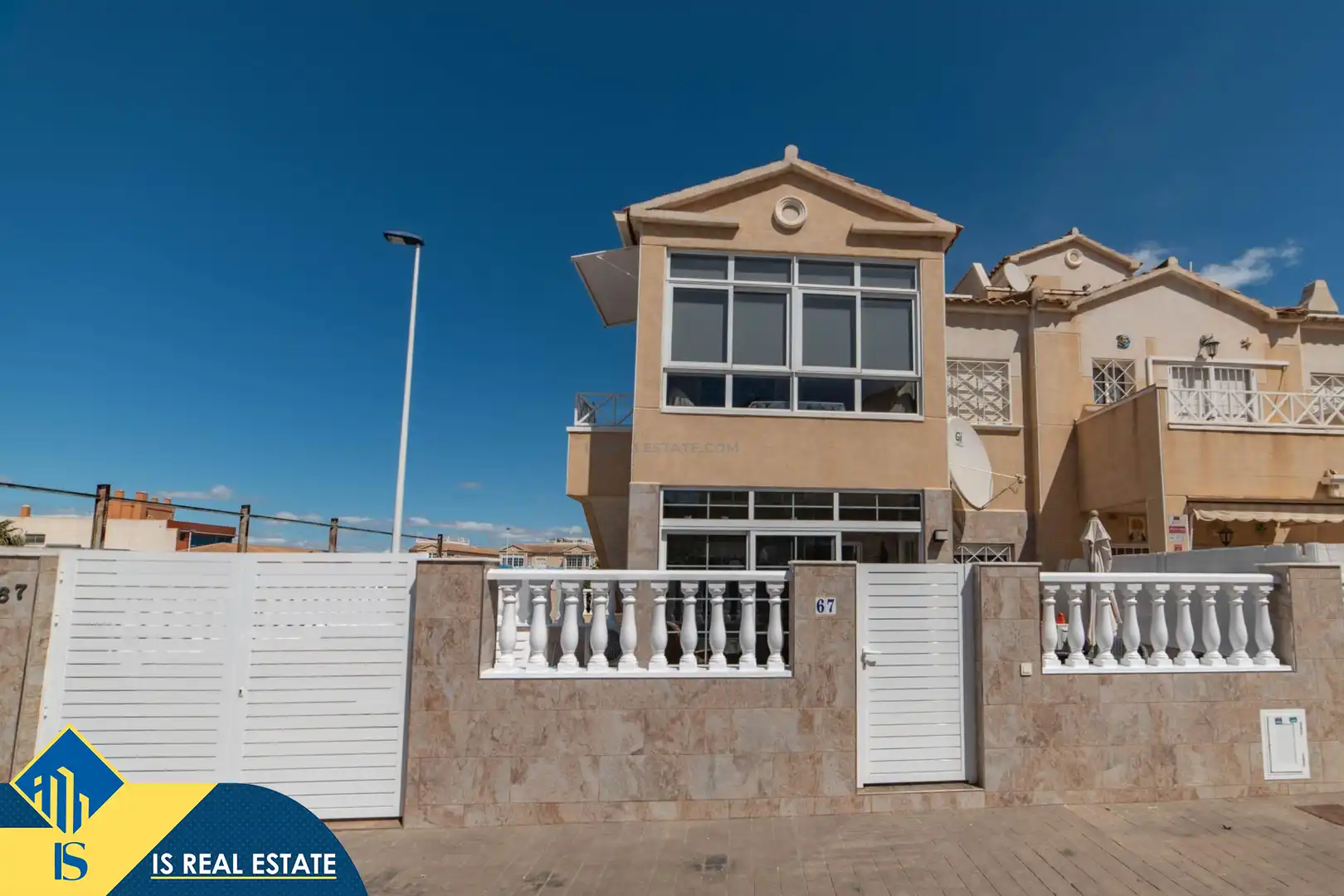 Casa a schiera con piscina in vendita a Zona Carrefour - Urbanizaciones, imagen 4