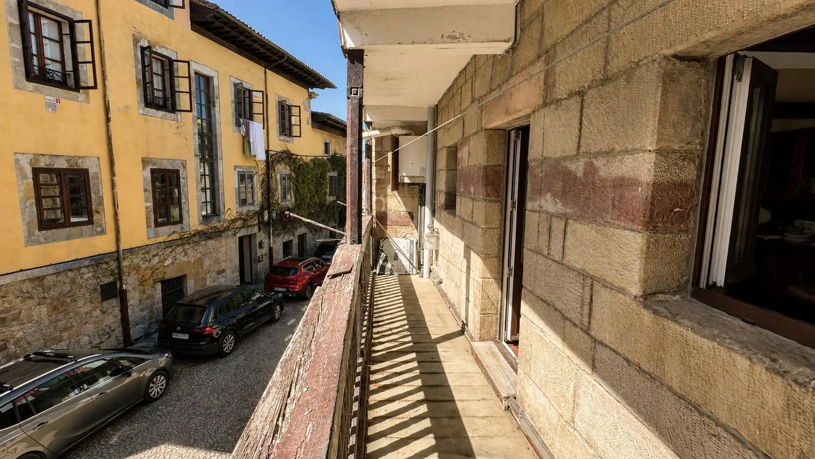 Terraza de Piso en venta en Comillas (Cantabria) con Calefacción y Balcón