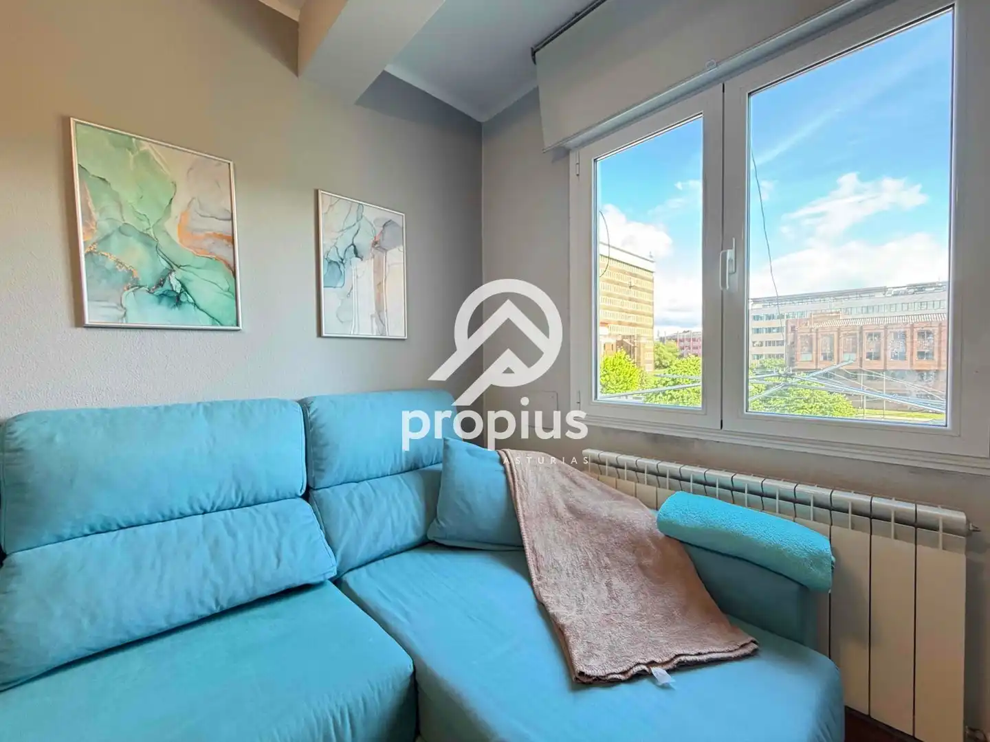 Schlafzimmer von Wohnung zum Verkauf in Oviedo  mit Heizung, Abstellraum und Möbliert