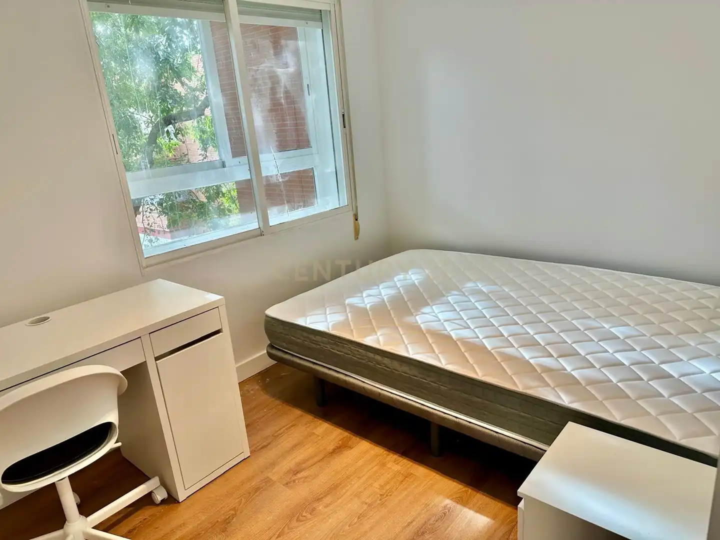 Dormitori de Apartament per a compartir en Madrid amb Aire condicionat, Forn i Rentadora