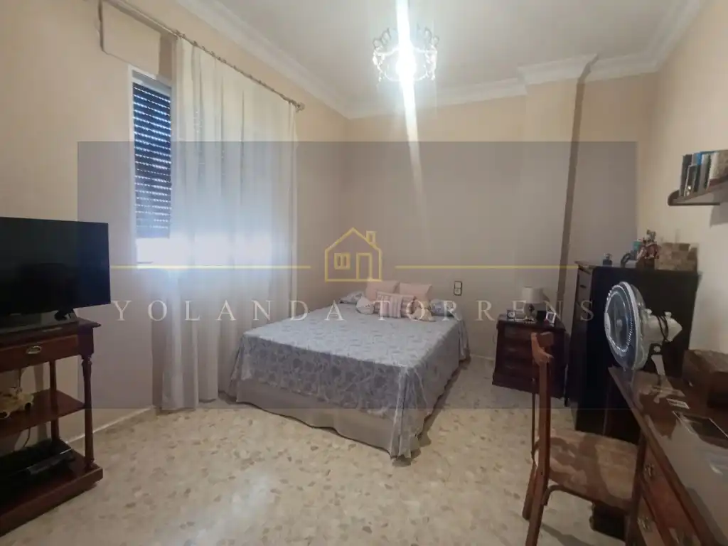 Dormitori de Casa o xalet en venda en Alcalá de Guadaira