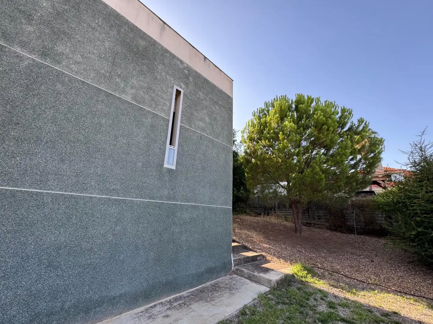 Vista exterior de Casa o xalet en venda en Badajoz amb Aire condicionat, Calefacció i Jardí privat