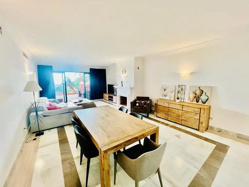Apartamento de alquiler en CERRO ARTOLA, 11, La Quinta