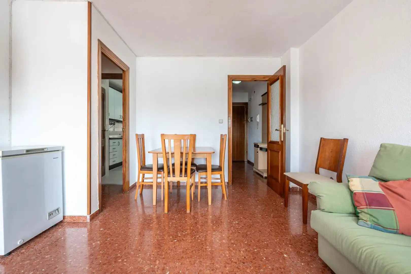 Zimmer in Calle PROFESOR FRANCISCO DALMAU, Joaquina Eguaras