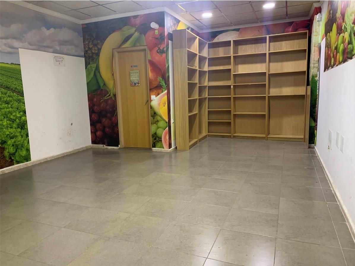 Local de alquiler en Calle Turín, Polígono Santa Ana, Cartagena ciudad