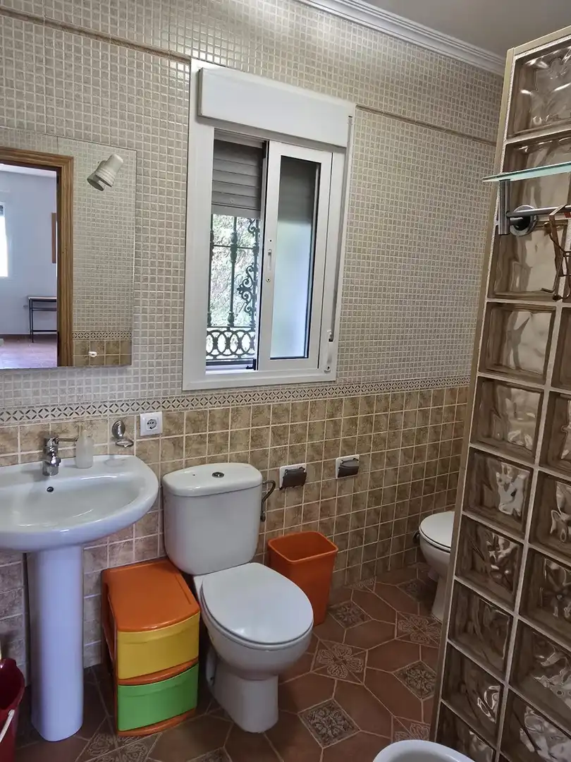 Bany de Casa o xalet en venda en Los Barrios