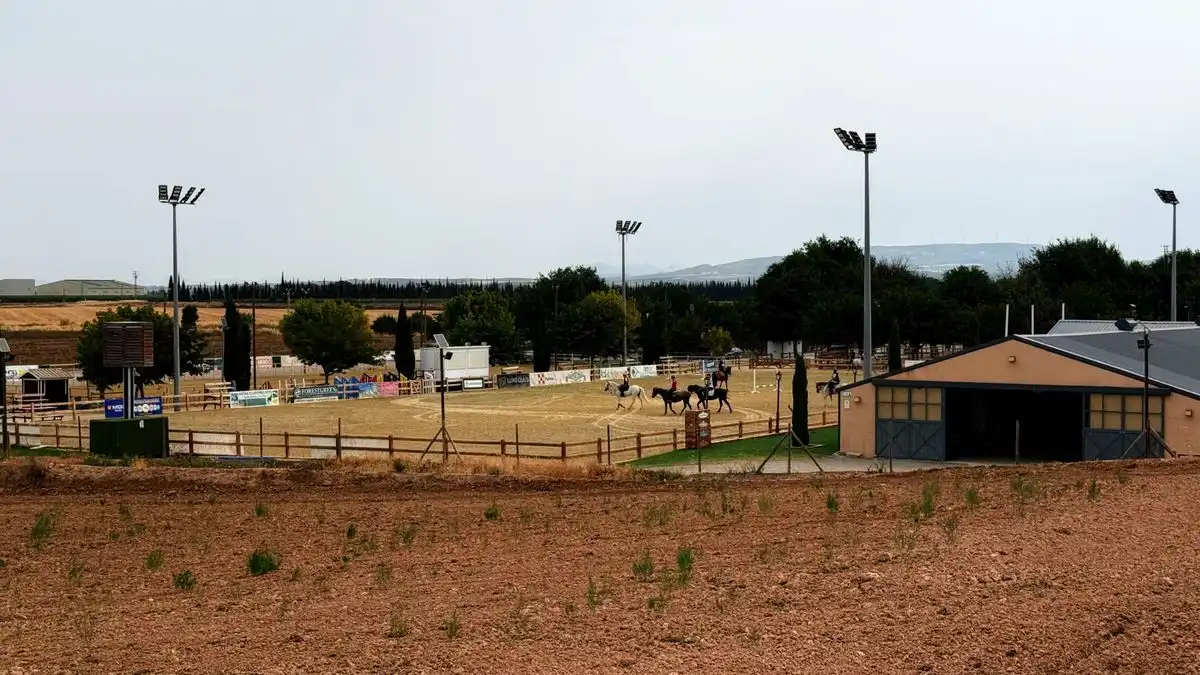 Casa rústica amb piscina en venda a Diseminado Poligono 87, imagen 39