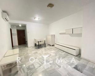 Flat to rent in Dos Hermanas  with Air Conditioner, Heating and Parquet flooring