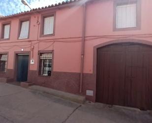 Exterior view of House or chalet for sale in El Campillo de la Jara