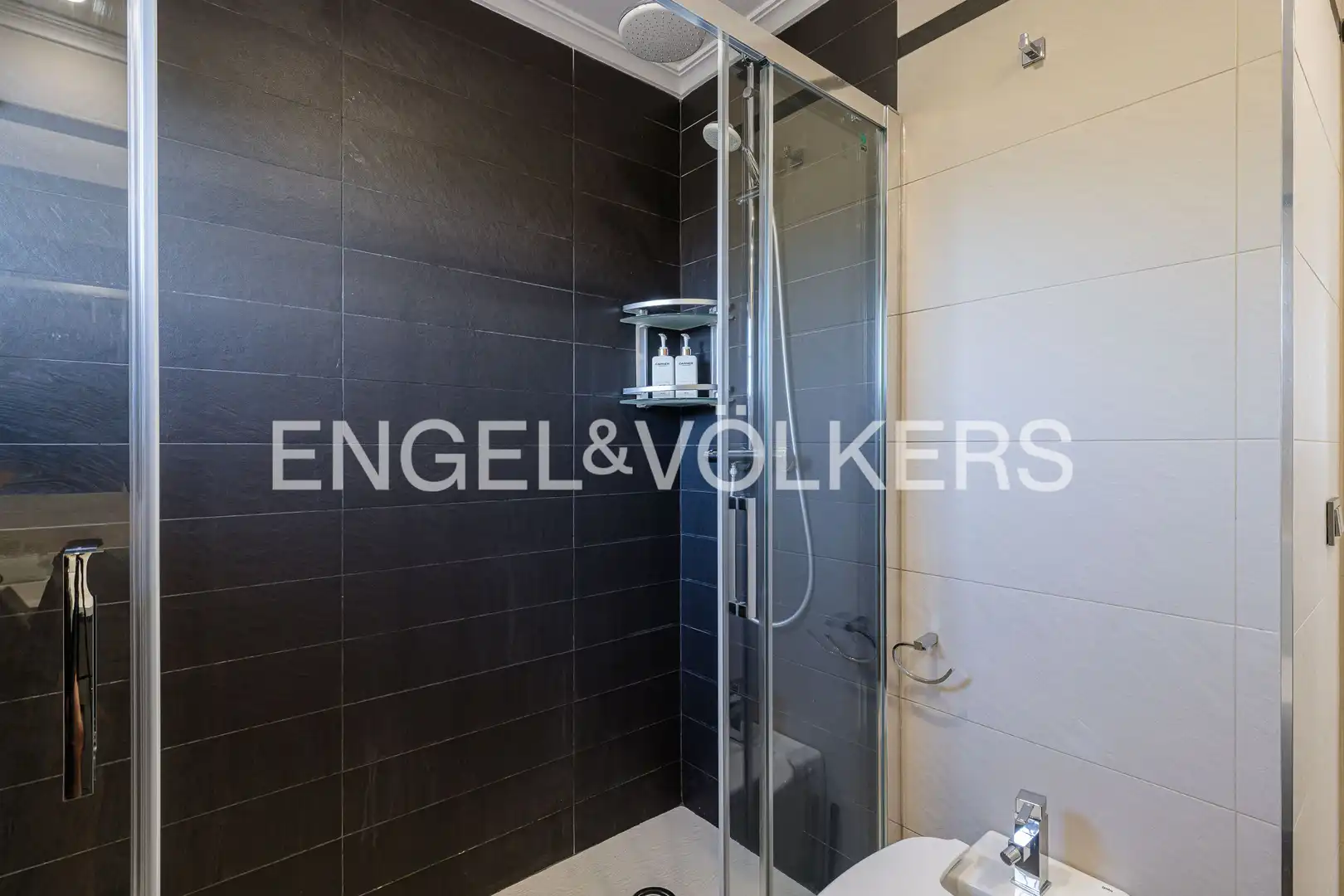 Baño de Casa o chalet en venta en Villaviciosa de Odón con Calefacción y Jacuzzi