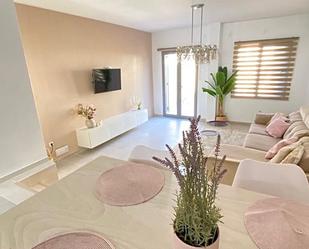 Living room of Apartment to rent in Torrevieja  with Air Conditioner, Terrace and Swimming Pool