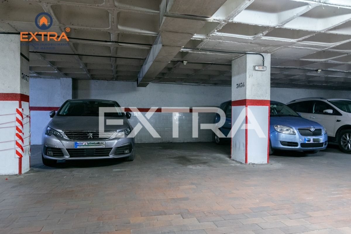 Parking of Garage for sale in  Madrid Capital