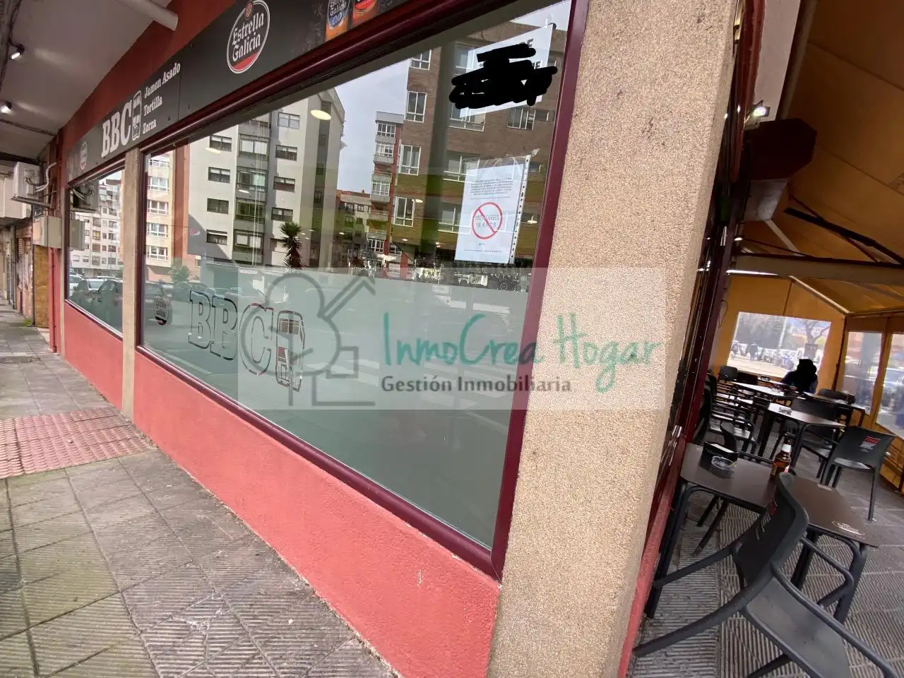 Exterior view of Commercial properties for transfer in Vigo   with Air Conditioner and Furnished