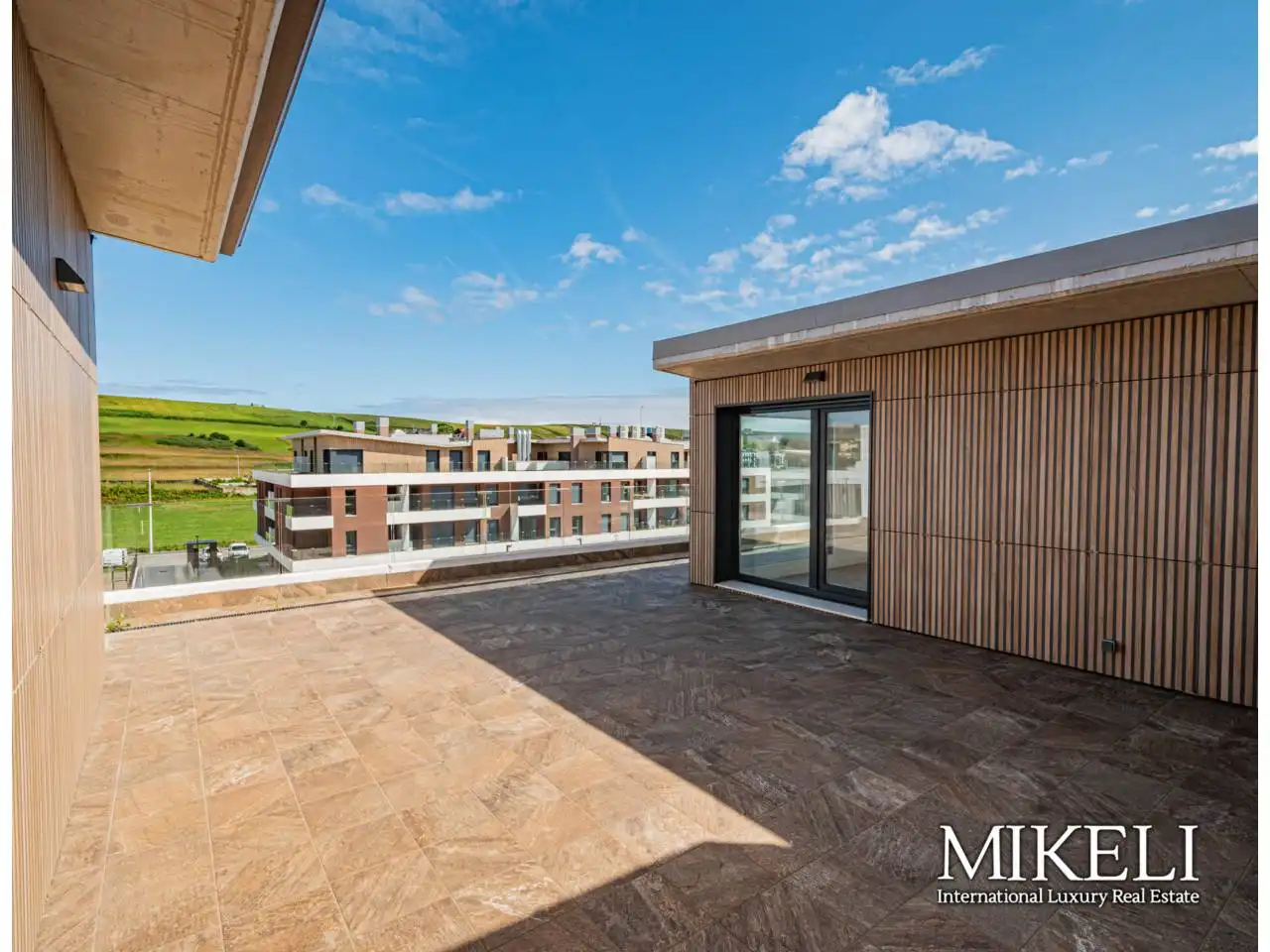 Terraza de Piso de alquiler en Santa Cruz de Bezana con Calefacción, Terraza y Trastero