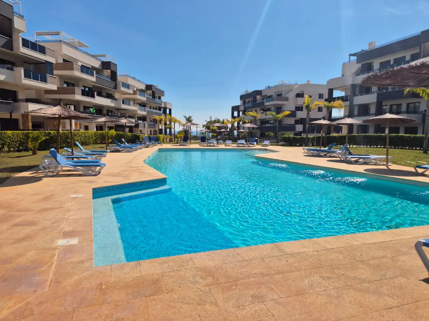 Piscina de Àtic en venda en Orihuela amb Aire condicionat, Terrassa i Moblat