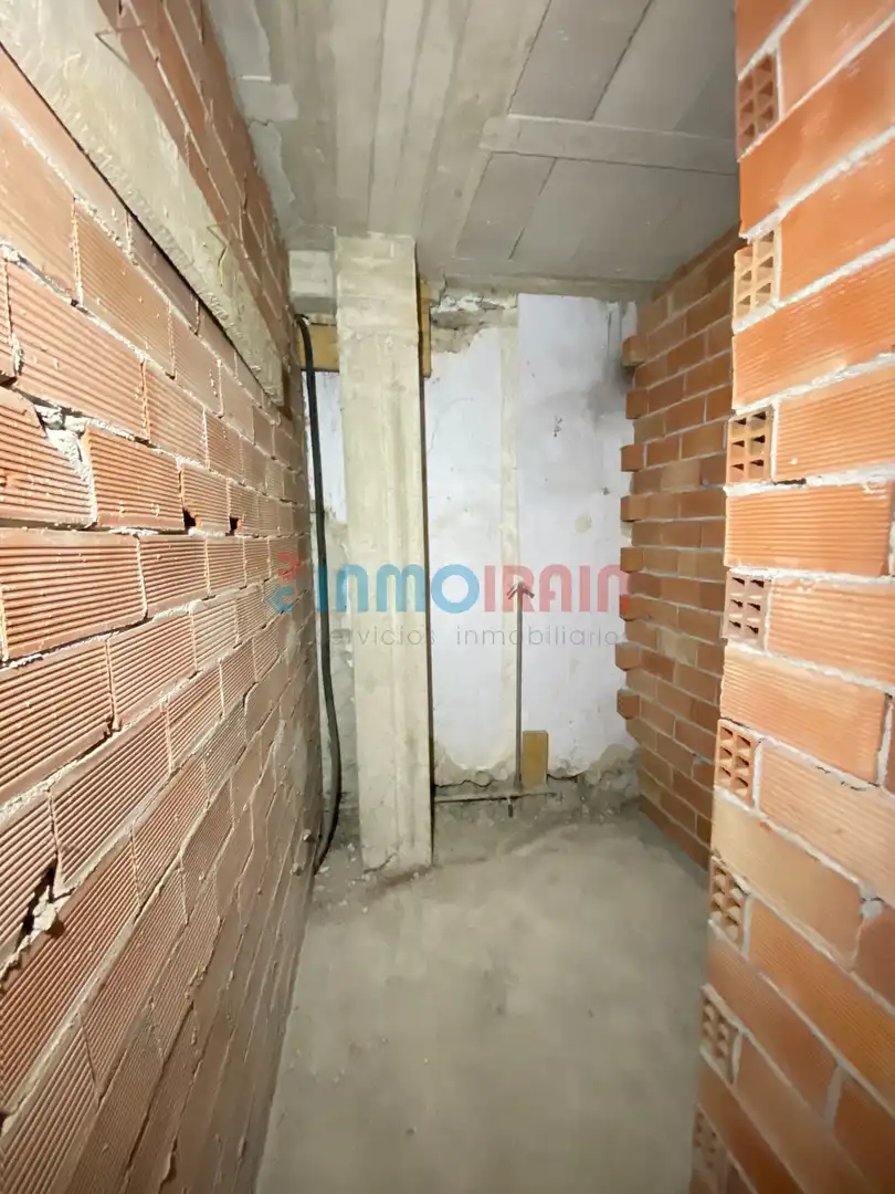 Piso en venta en Segura con Trastero