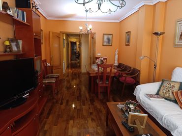 Piso con ascensor en venta en Valdepeñas