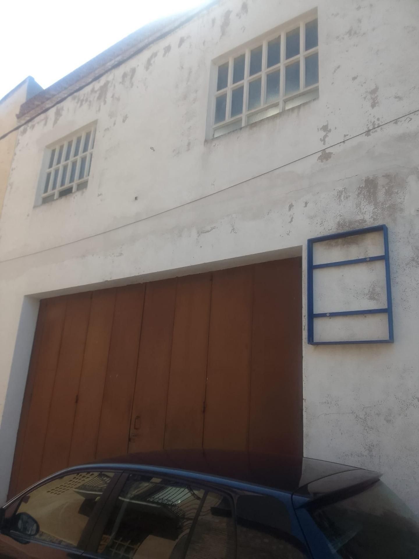 Vista exterior de Local en venda en Benissanet