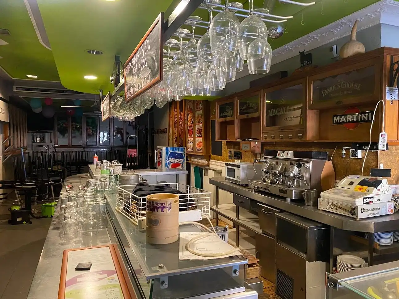 Local en venta en Valladolid con Aire acondicionado y Amueblado