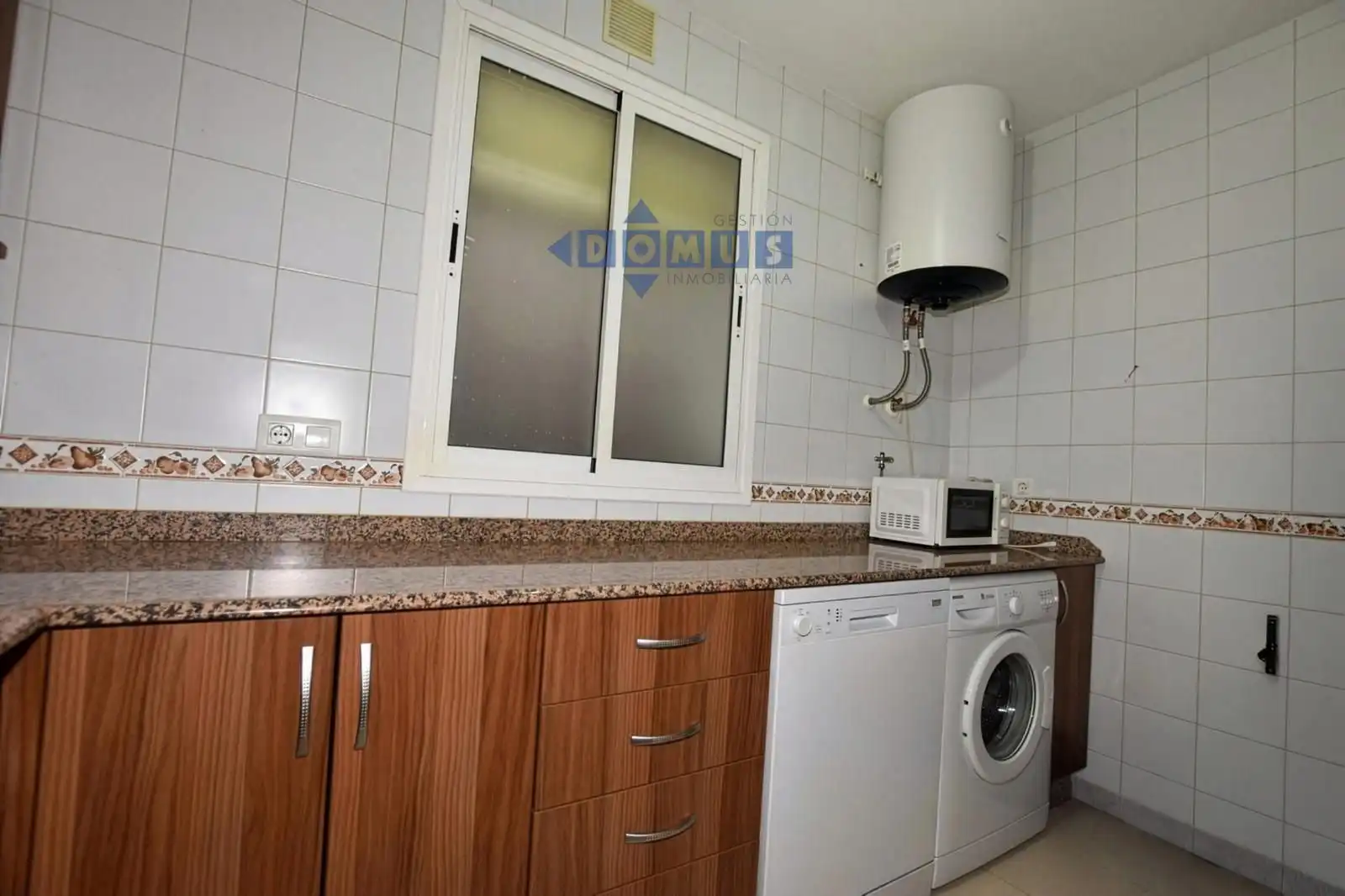 Cocina de Piso en venta en Ronda con Aire acondicionado, Terraza y Amueblado