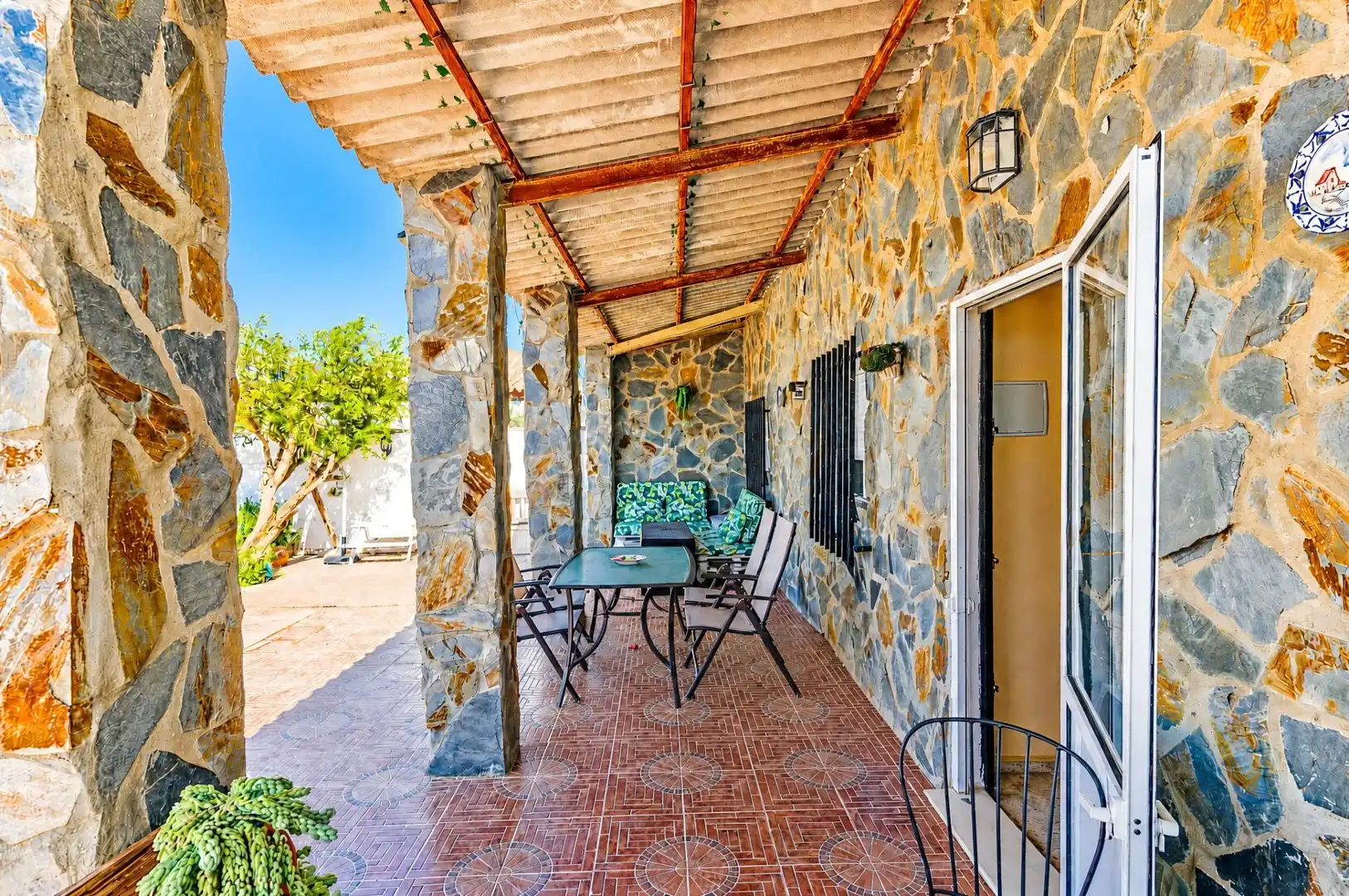 Terrassa de Casa o xalet en venda en Chiclana de la Frontera amb Aire condicionat, Jardí privat i Terrassa