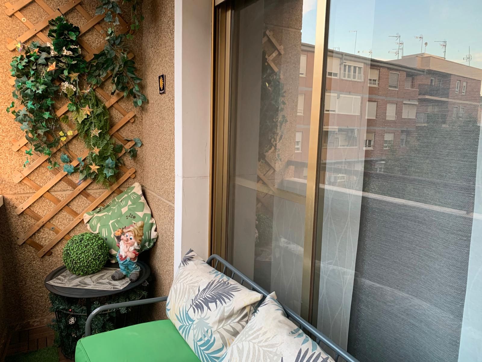 Terrassa de Pis en venda en Petrer amb Moblat i Balcó