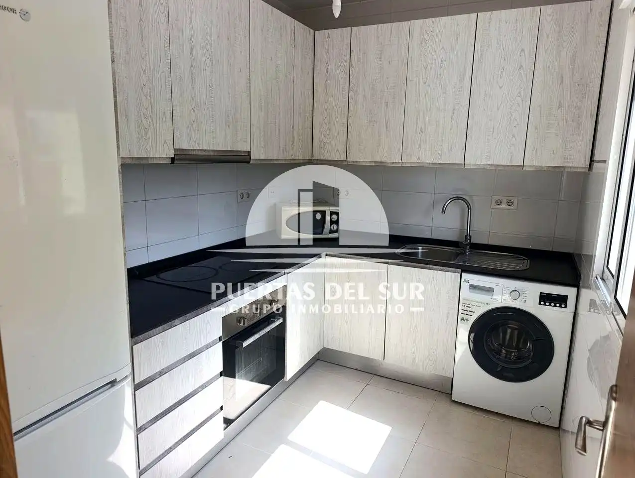 Kitchen of Flat for sale in Rota  with Balcony