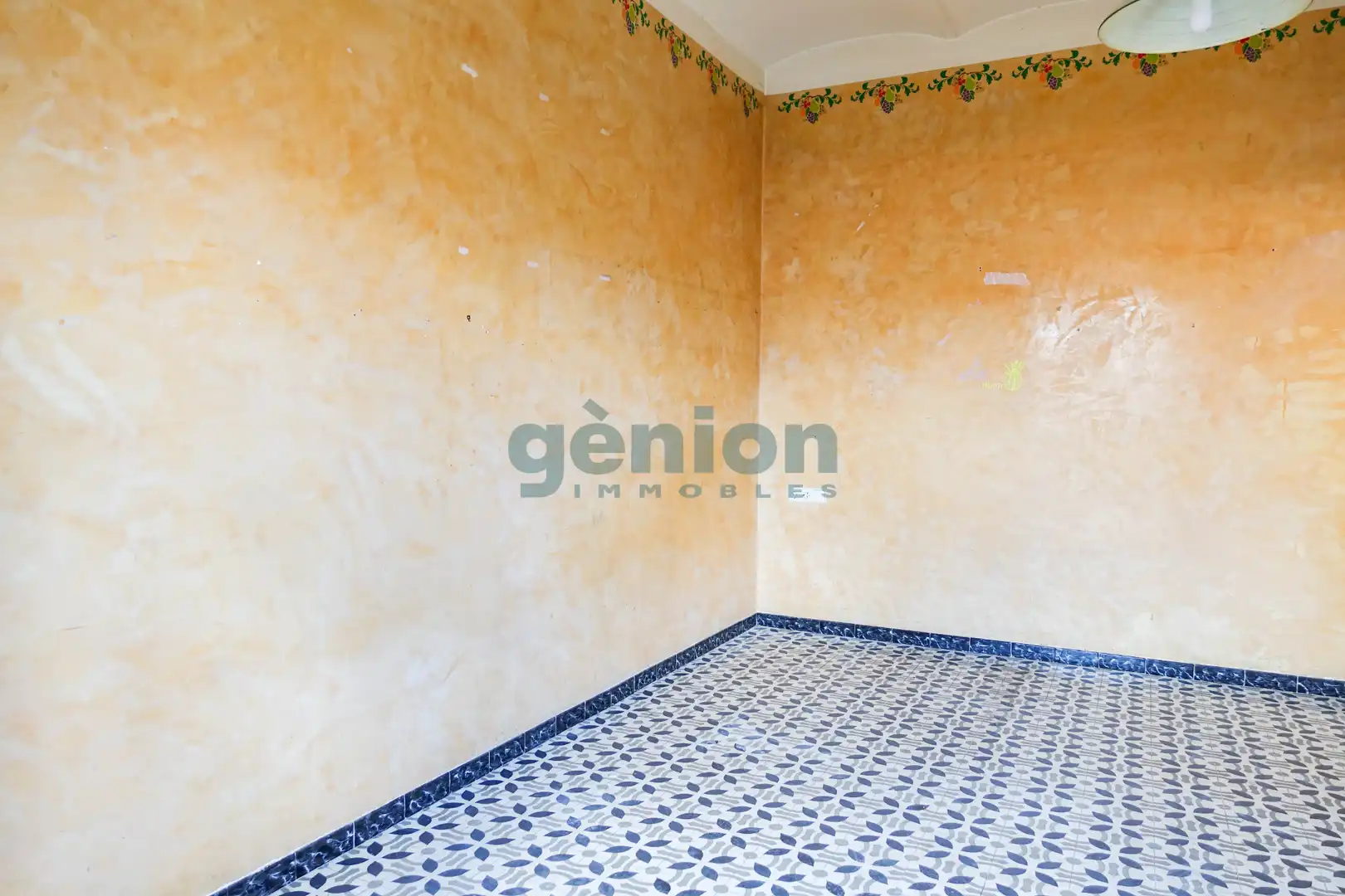 Habitación de Piso en venta en Girona con Calefacción, Terraza y Balcón