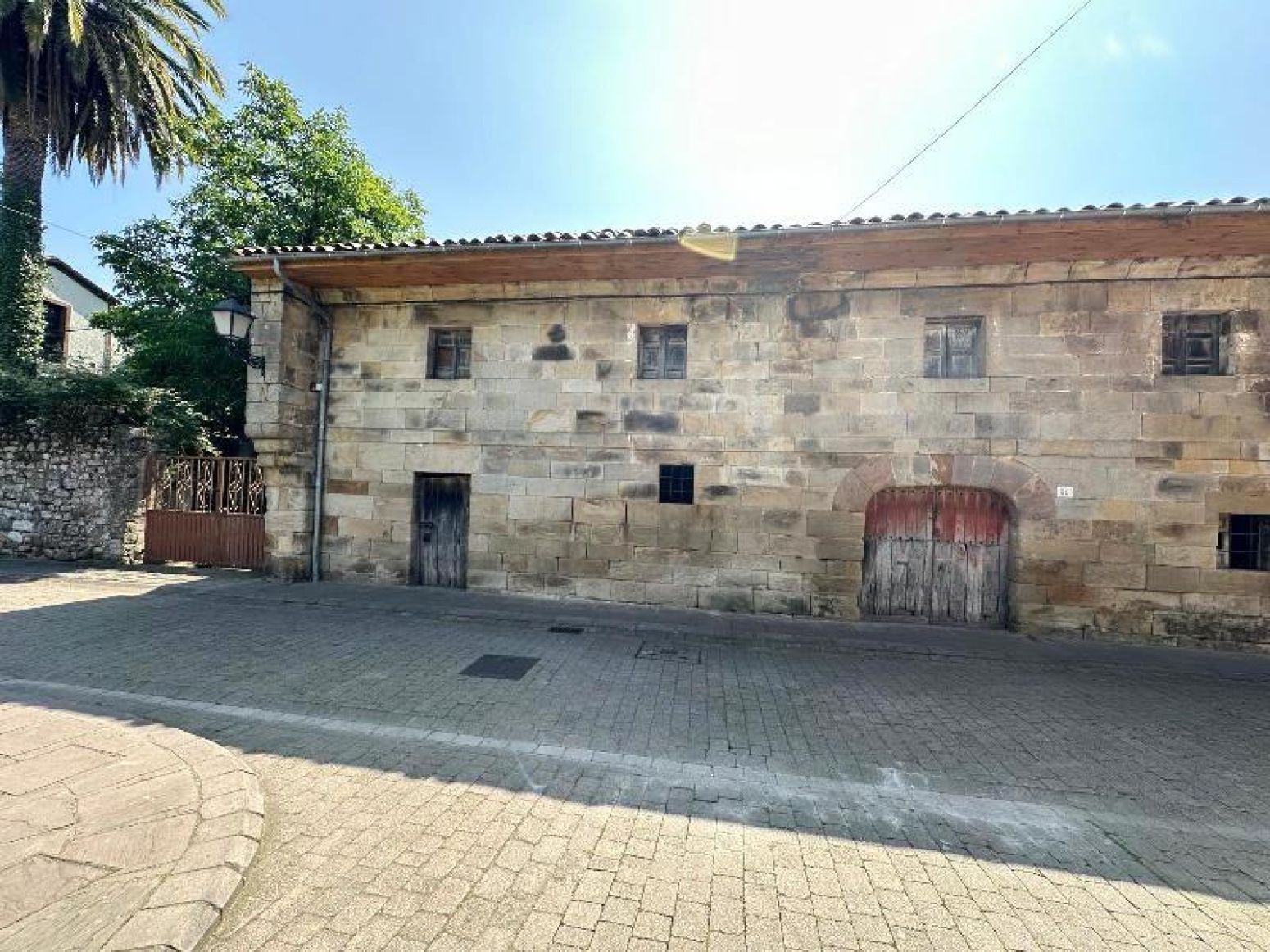 Vista exterior de Casa o xalet en venda en Cartes amb Jardí privat