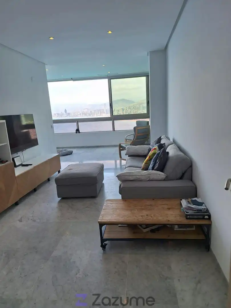Wohnzimmer von Wohnung zur Miete in Benidorm mit Klimaanlage, Terrasse und Schwimmbad