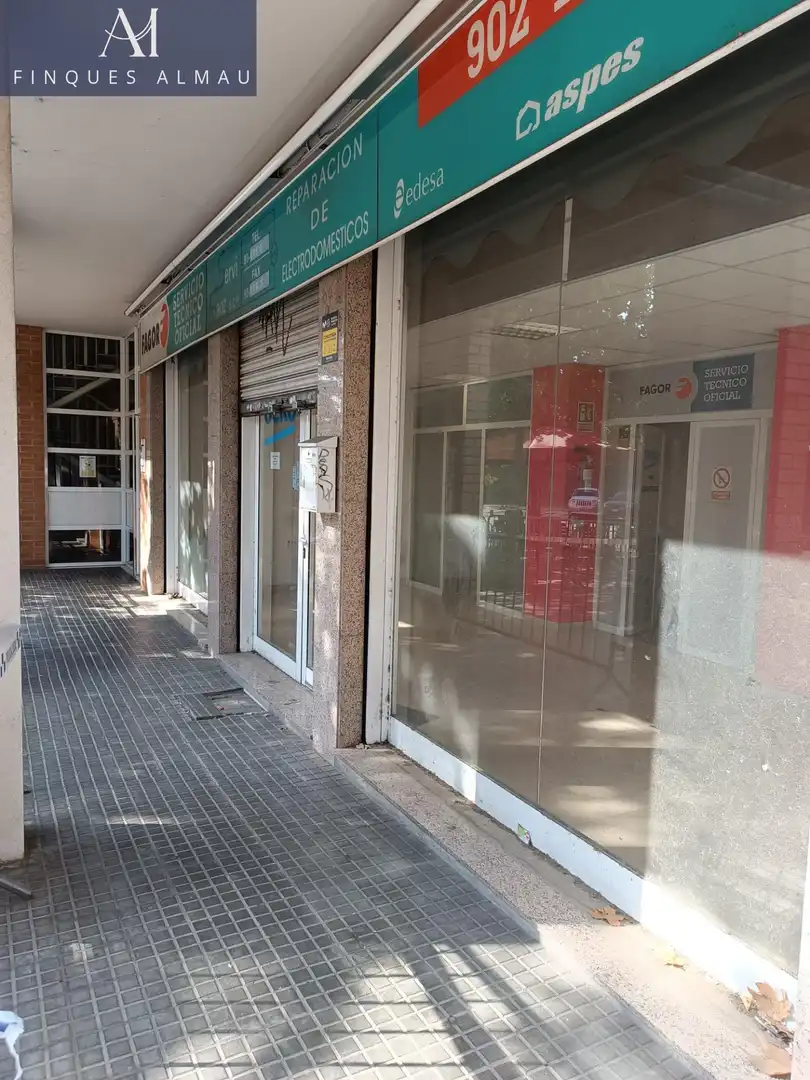 Local en venta en Granollers con Aire acondicionado