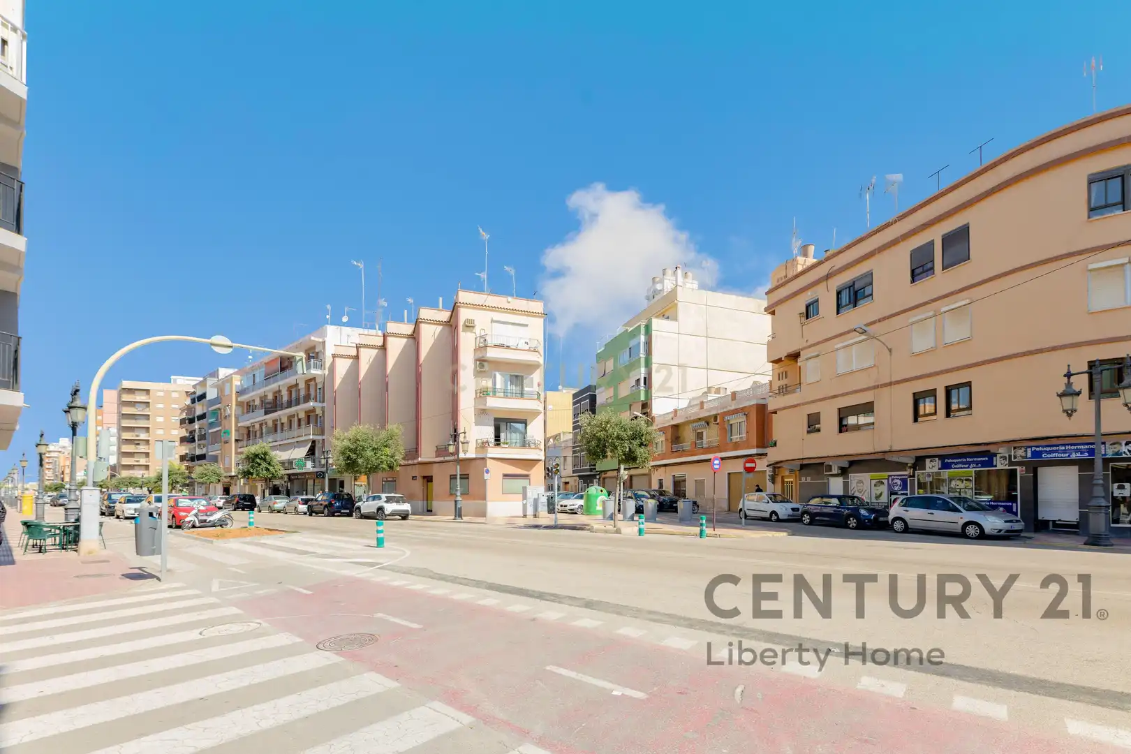 Vista exterior de Planta baixa en venda en Cullera amb Aire condicionat i Alarma