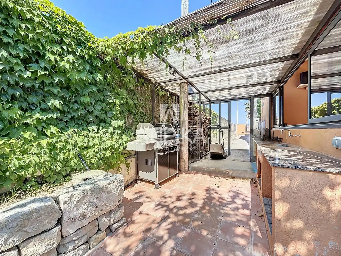Garden of Country homes for sale in La Granada  with Air Conditioner, Heating and Storage room