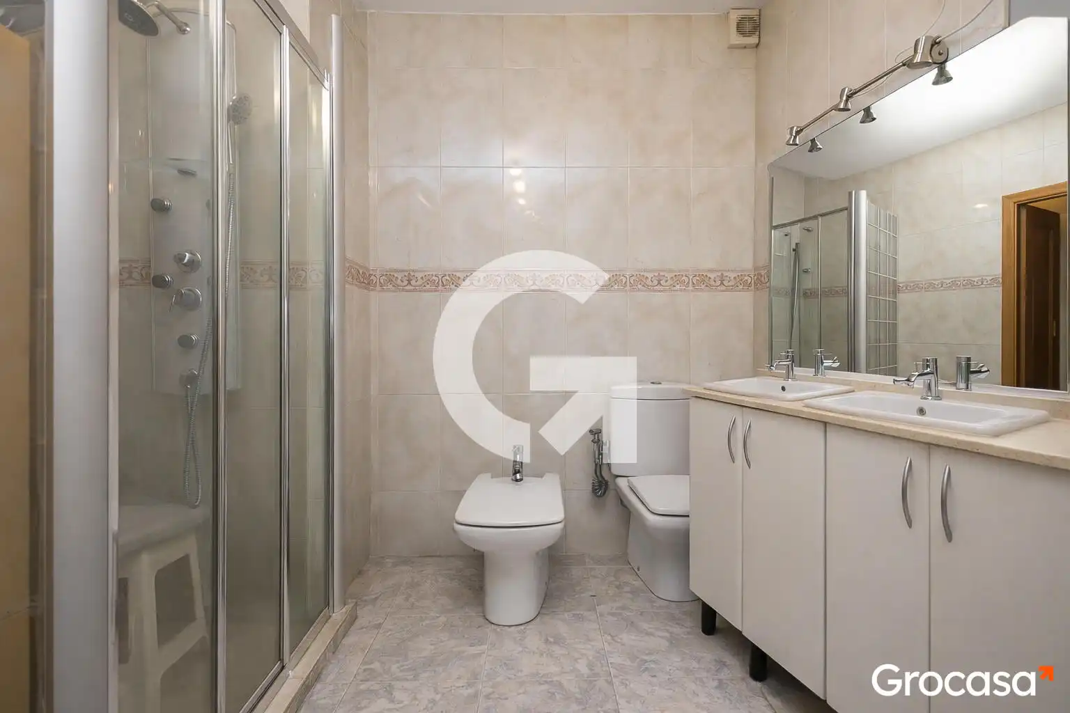 Baño de Casa o chalet en venta en Vallirana con Aire acondicionado, Calefacción y Jardín privado