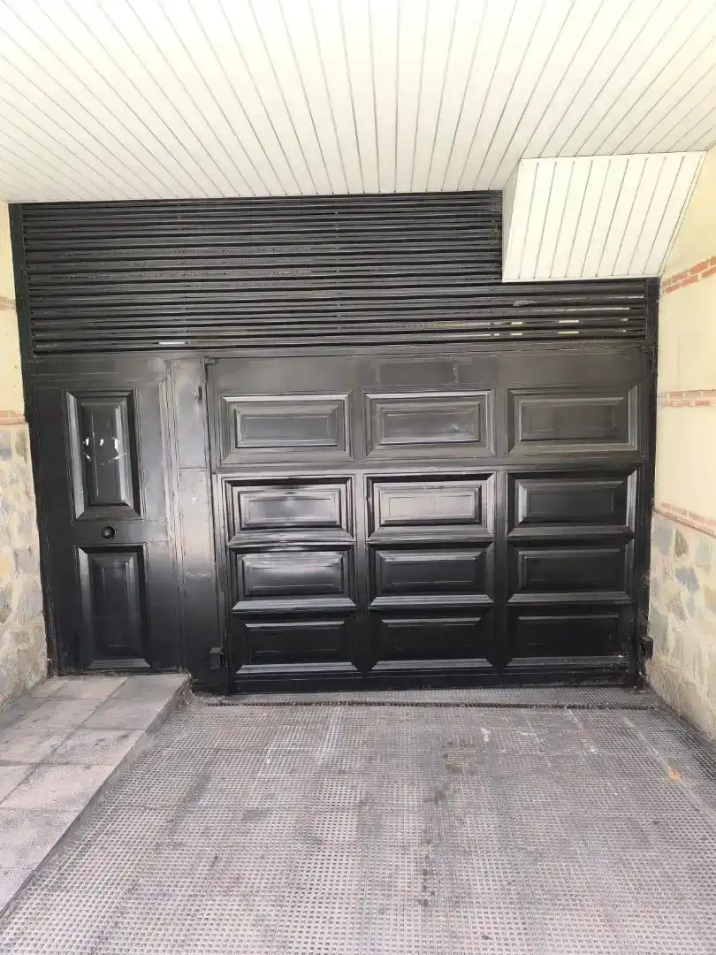 Vista exterior de Garaje en venta en Azuqueca de Henares