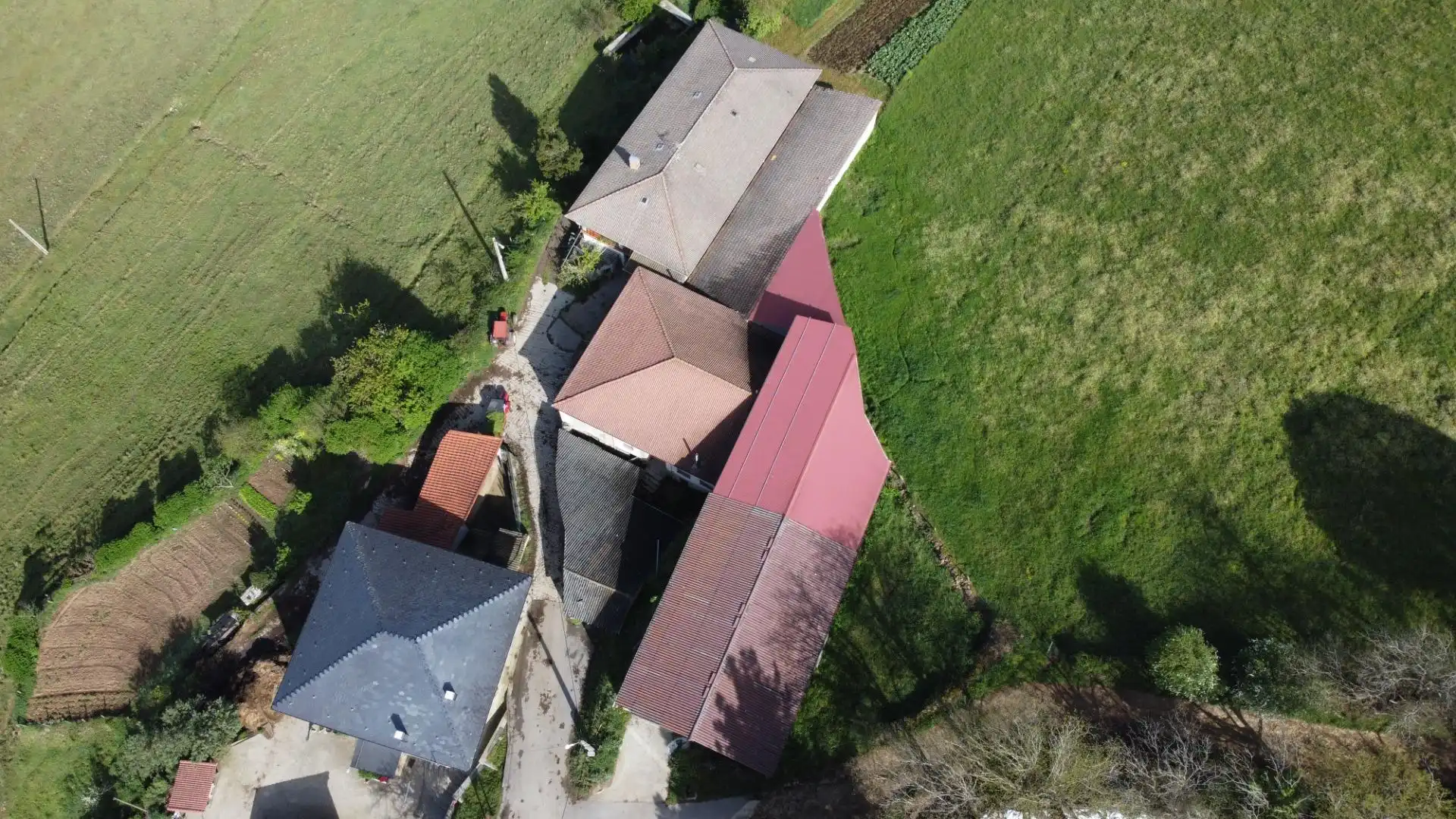 Casa o xalet en venda en Cangas del Narcea amb Calefacció, Terrassa i Moblat