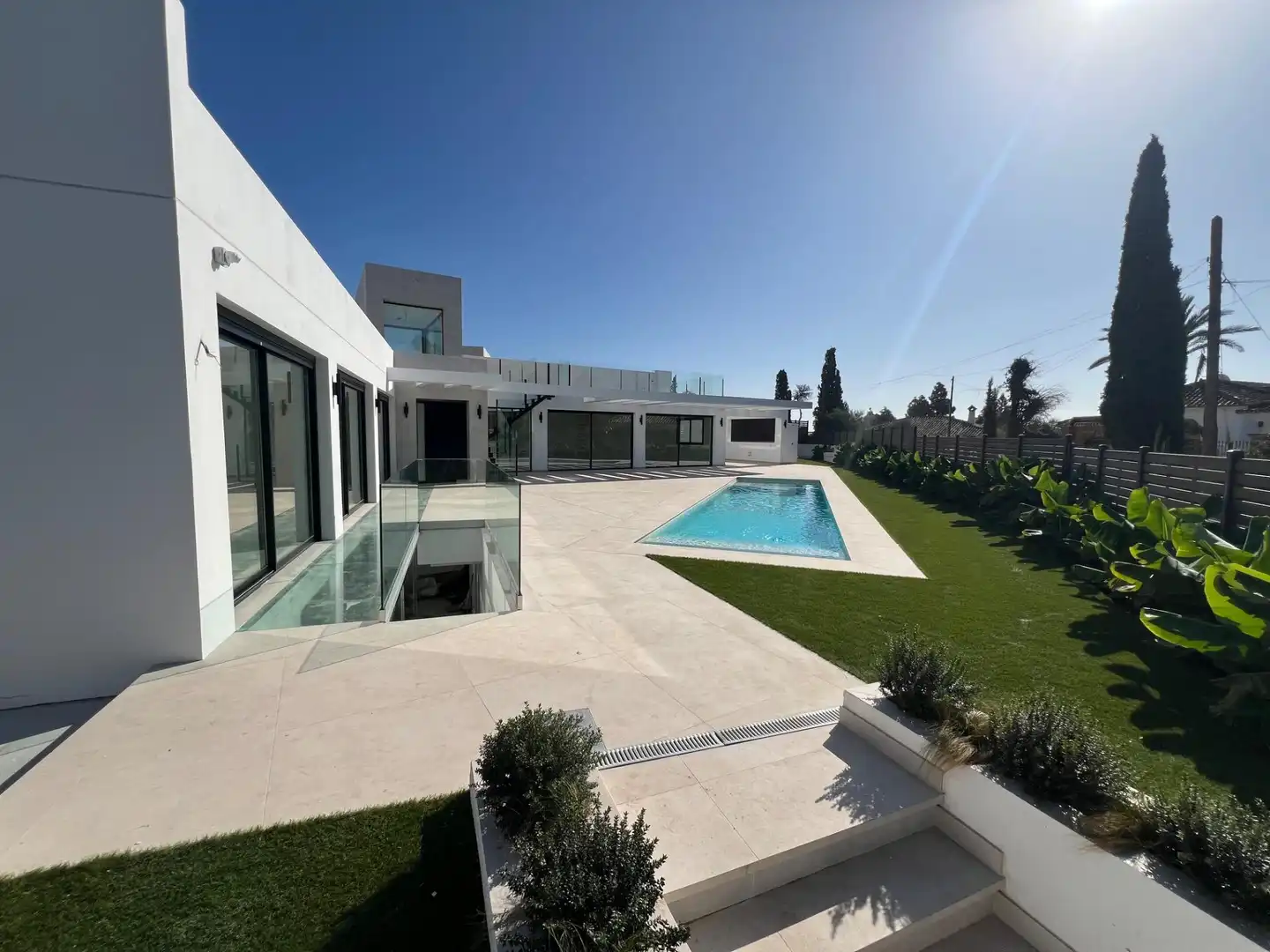 Detached house with pool for sale in El Faro de Calaburra - Chaparral, imagen 8