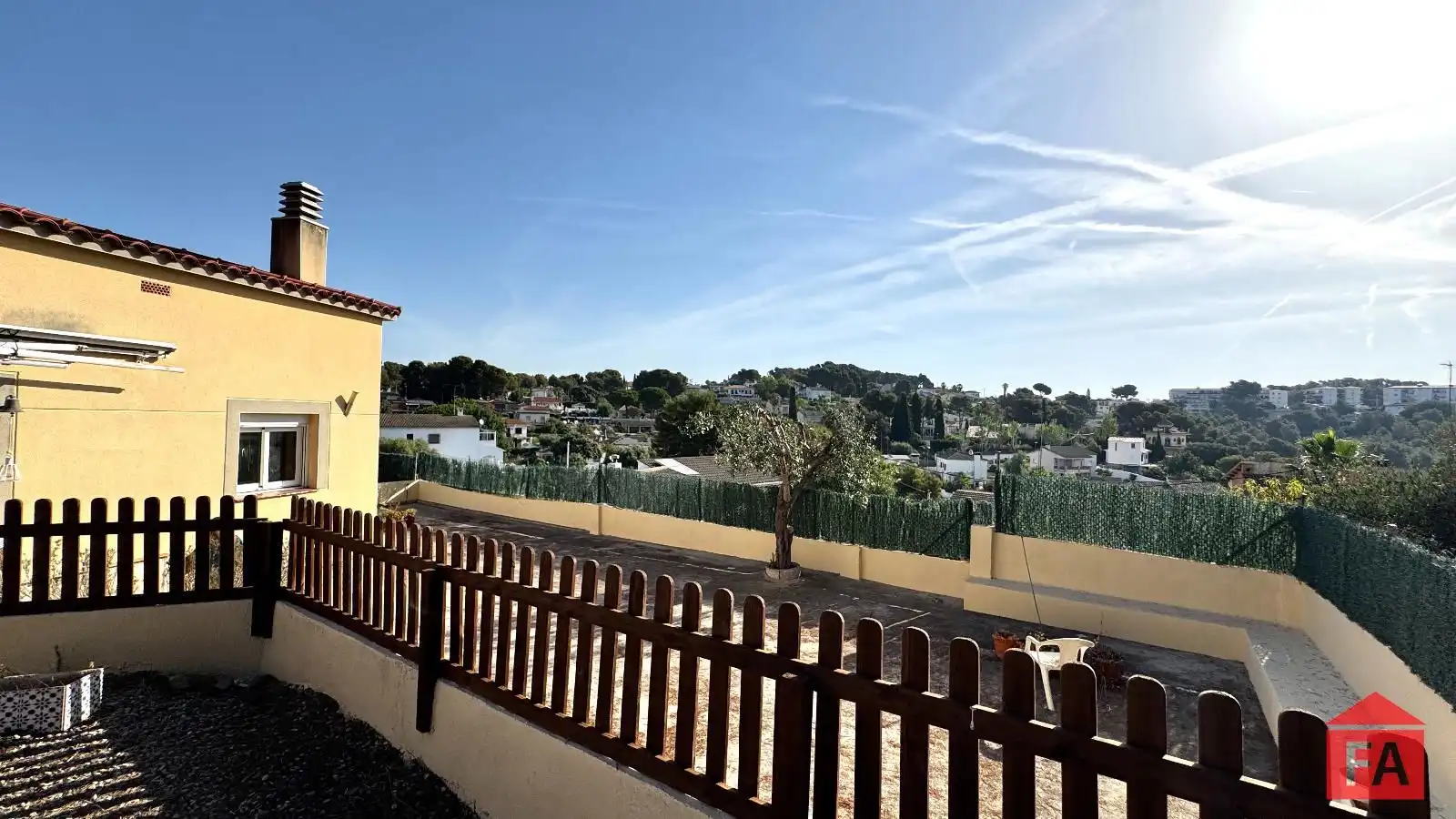 Vista exterior de Casa o xalet en venda en Bellvei amb Traster i Alarma